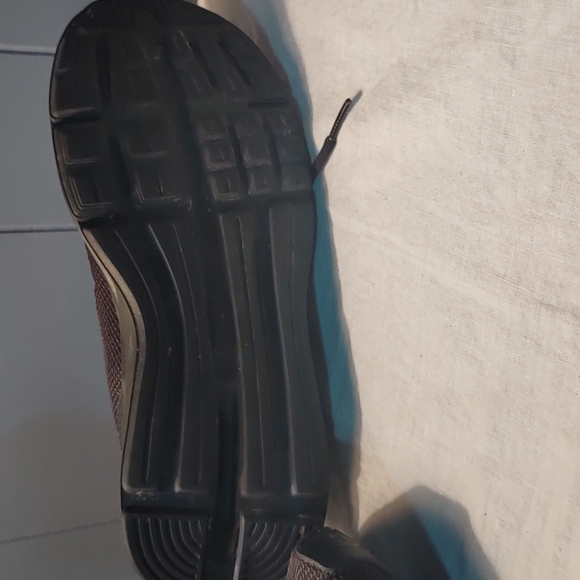 Puma Enzo Black/Metallic Gold Women's 6.5 - Picture 5 of 7